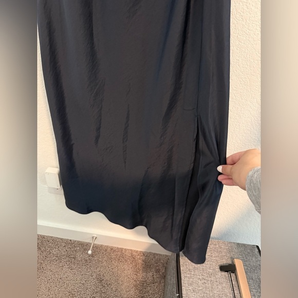 House of Harlow // NWT Elegant Navy Blue Satin Ruched Dress - Picture 5 of 7